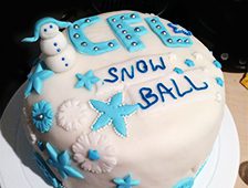 Snow Ball – Weihnachtsfeier Snow Ball – Weihnachtsfeier