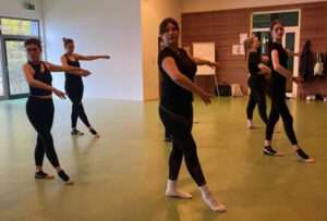 CfL Tänzerinnen beim Technik Training.